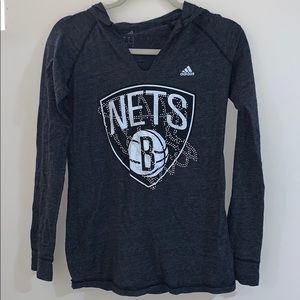 long sleeve “Nets” shirt